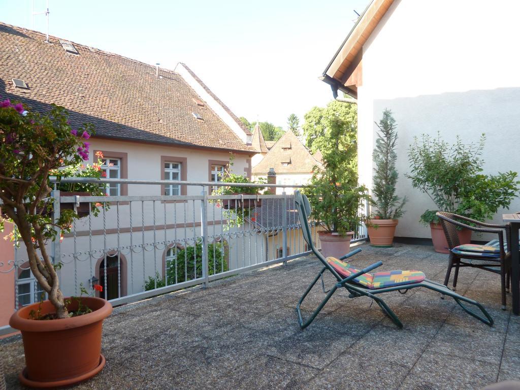 Gasthaus Zum Hirschen Staufen im Breisgau Exterior foto
