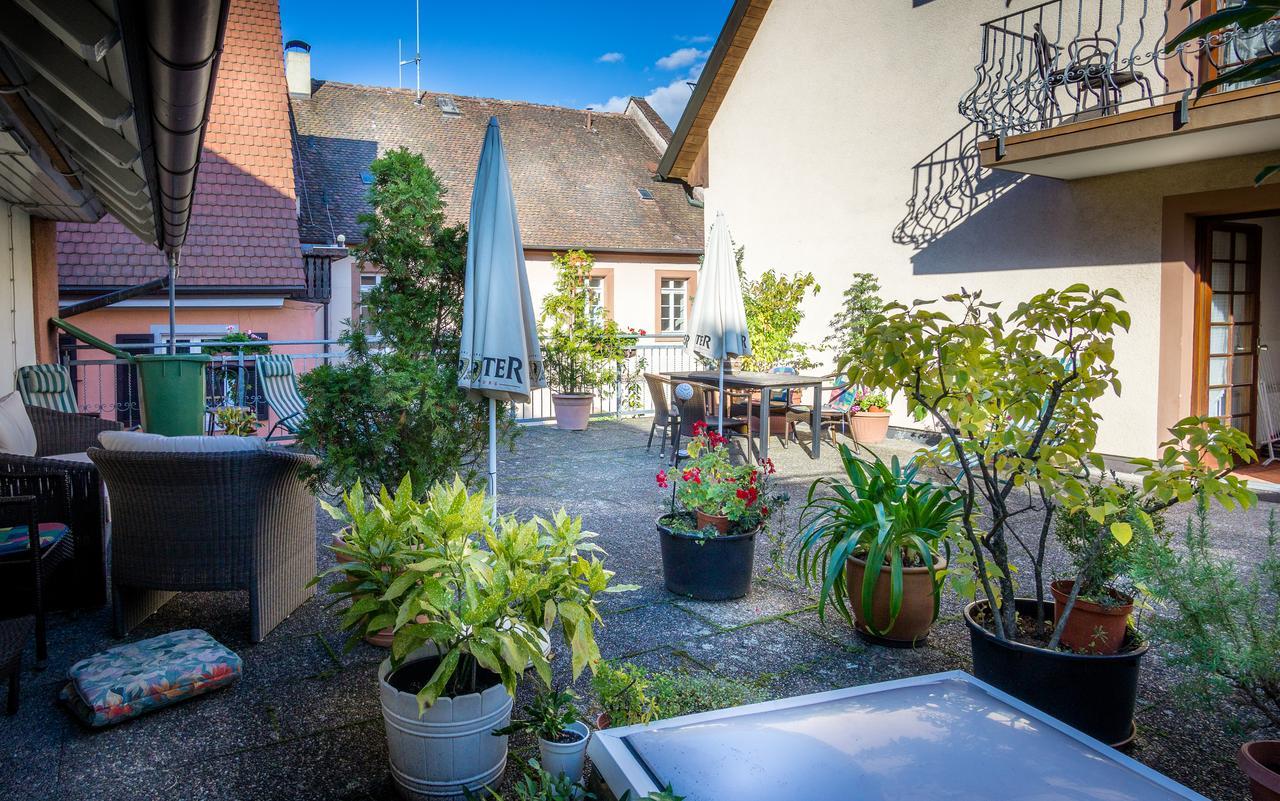 Gasthaus Zum Hirschen Staufen im Breisgau Exterior foto